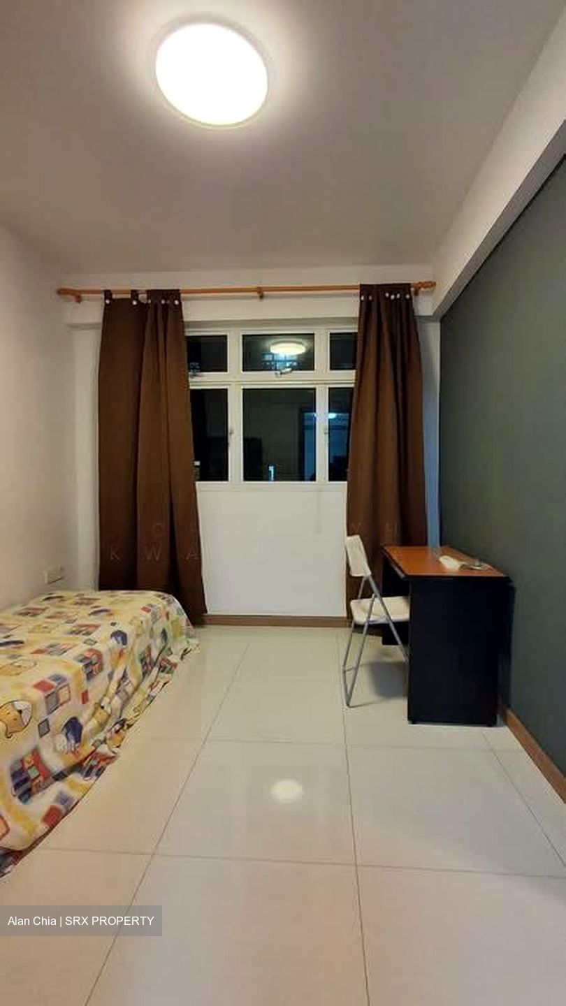 Blk 450D West Terra @ Bukit Batok (Bukit Batok), HDB 2 Rooms #584913731